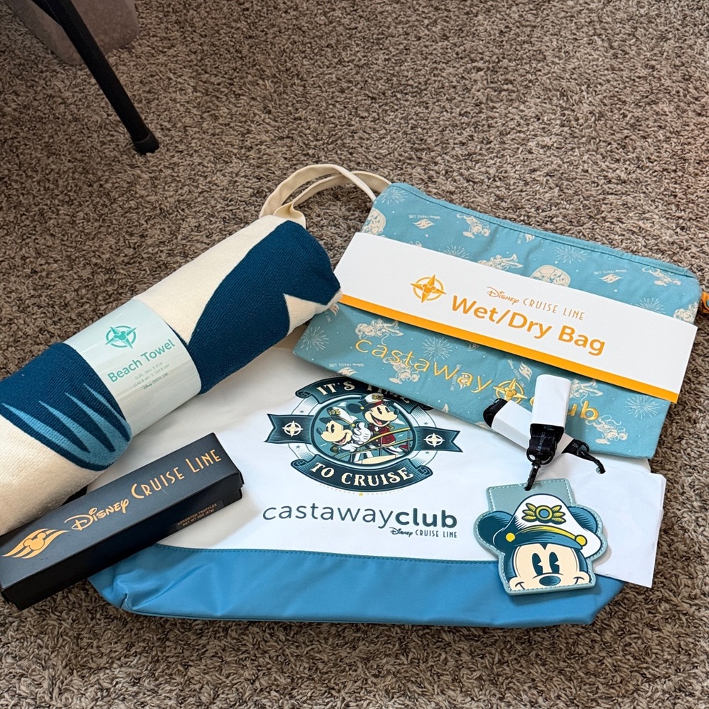 Disney Cruise Line Blue and White Beach Set NEW